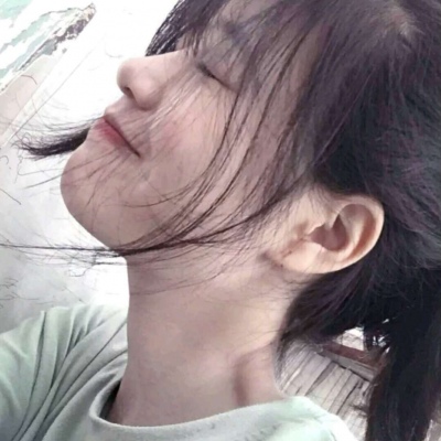 私人伴游带客户打卡网红景点