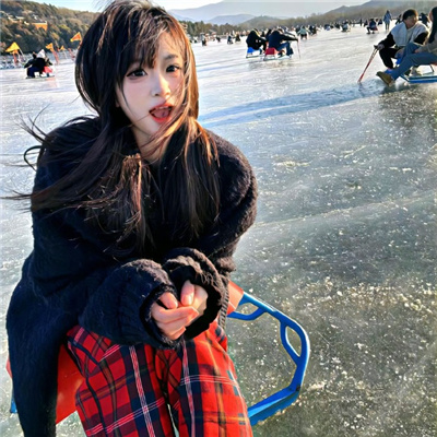 伴游女生陆雪芽的资料